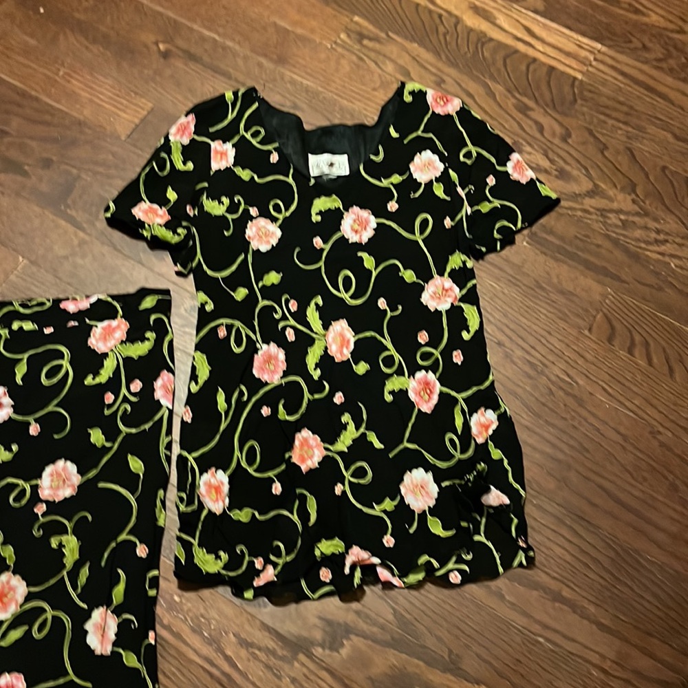 Skirts Set - image 2